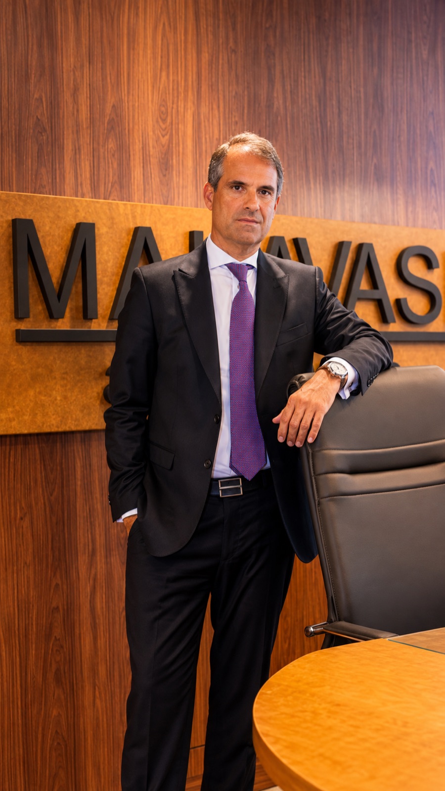 Eugênio Malavasi no escritório Malavasi
