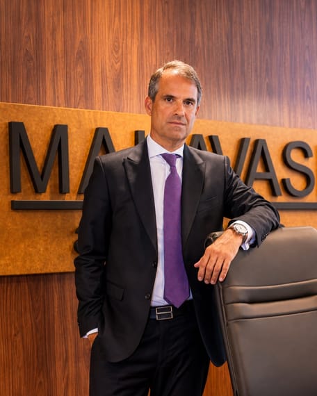 Eugênio Malavasi no escritório Malavasi